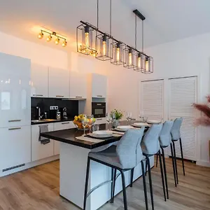 Puerto Banus Second Line, Luxury Apartment