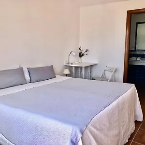 Charming 1 Bedroom With Shared Kitchen Next To Puerto Banus Apartment