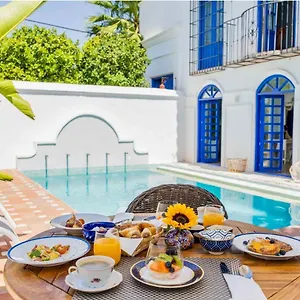 Bed & Breakfast The Pearl -, Marbella