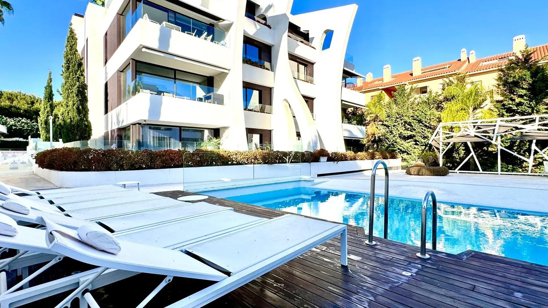 Modern Holiday Apartments 0*, Marbella